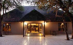 Phakela Private Lodge